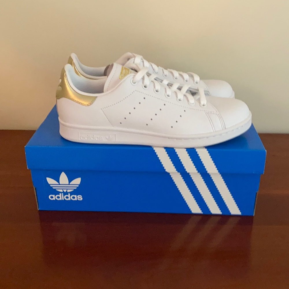 Stan Smith Adidas tennis shoes